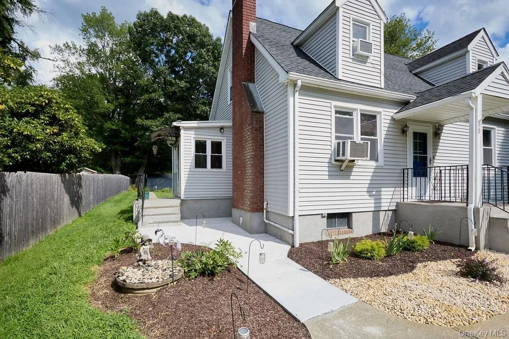 Photo of 90 Walnut Road