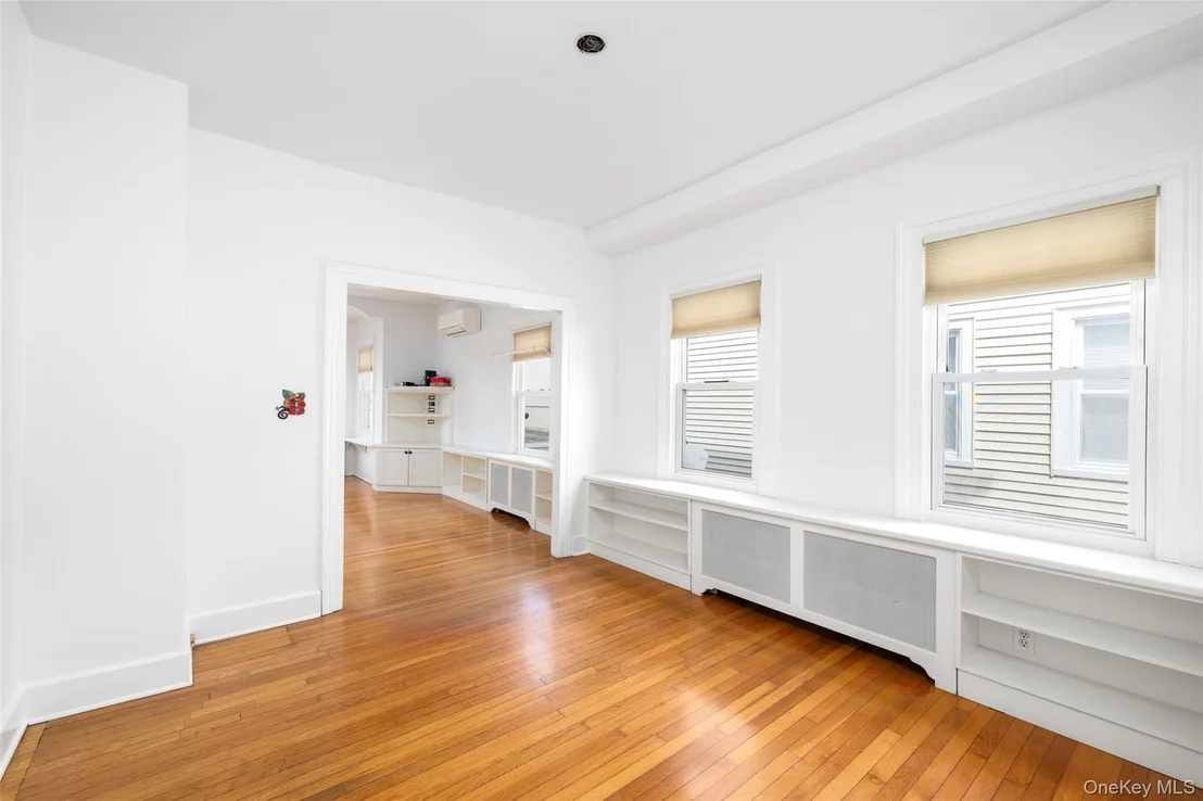 Photo of 39 N Chestnut Street