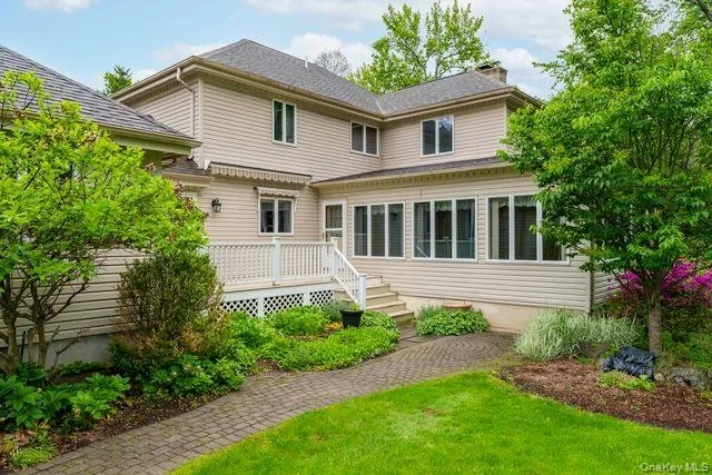 Photo of 7 Fair Oaks Drive