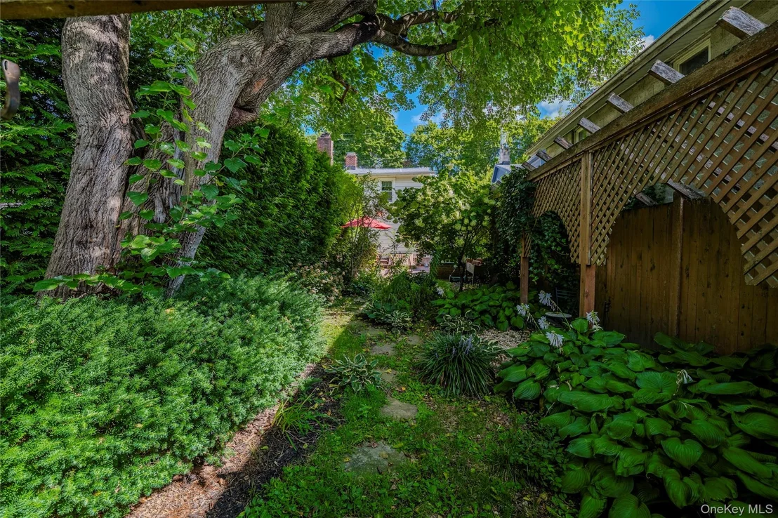 Photo of 13 Kemble Avenue