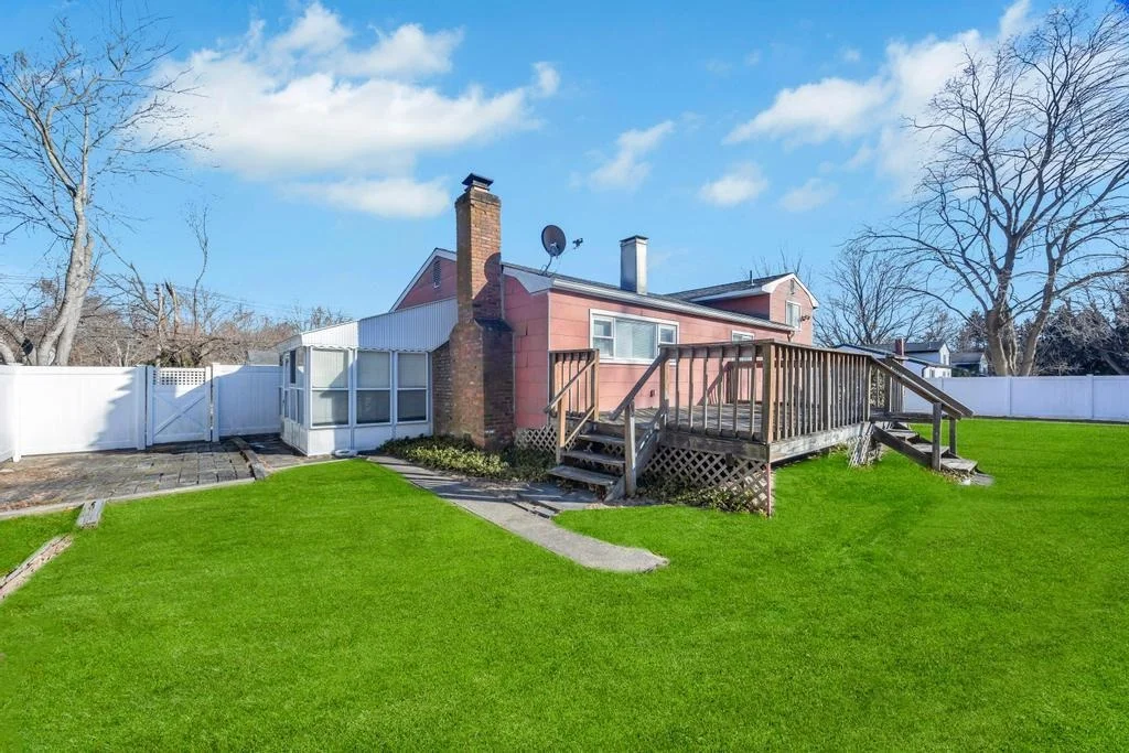 Photo of 8 Wagner Drive