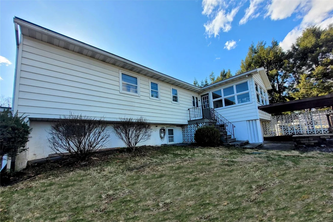 Photo of 2 Daisy Lane