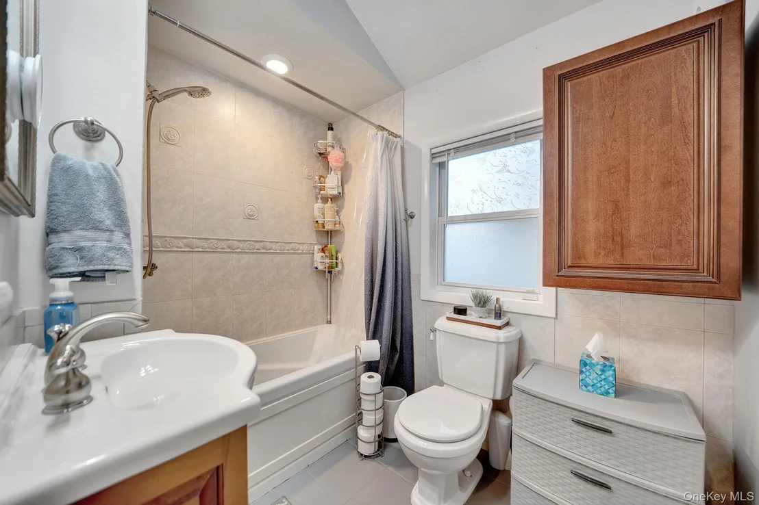 Photo of 629 East Drive