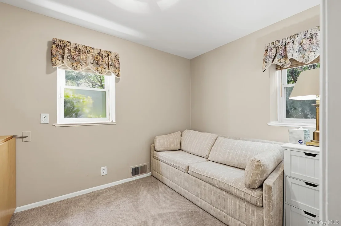 Photo of 7 Carlton Lane