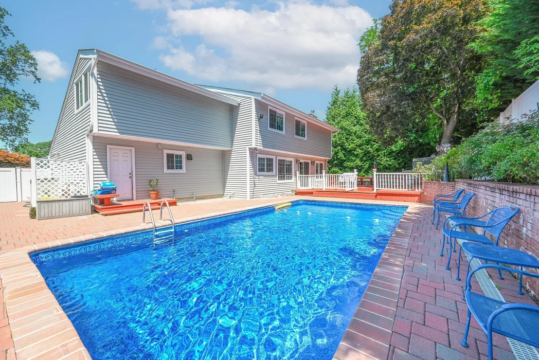Photo of 239 Walnut Road