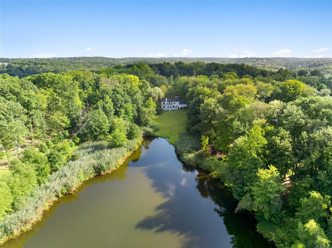 Photo of 2 Hunter Drive