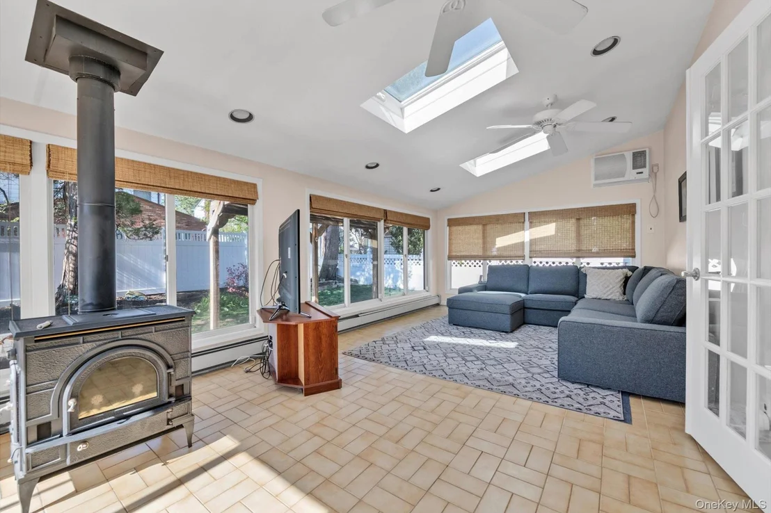 Photo of 65 Patton Boulevard