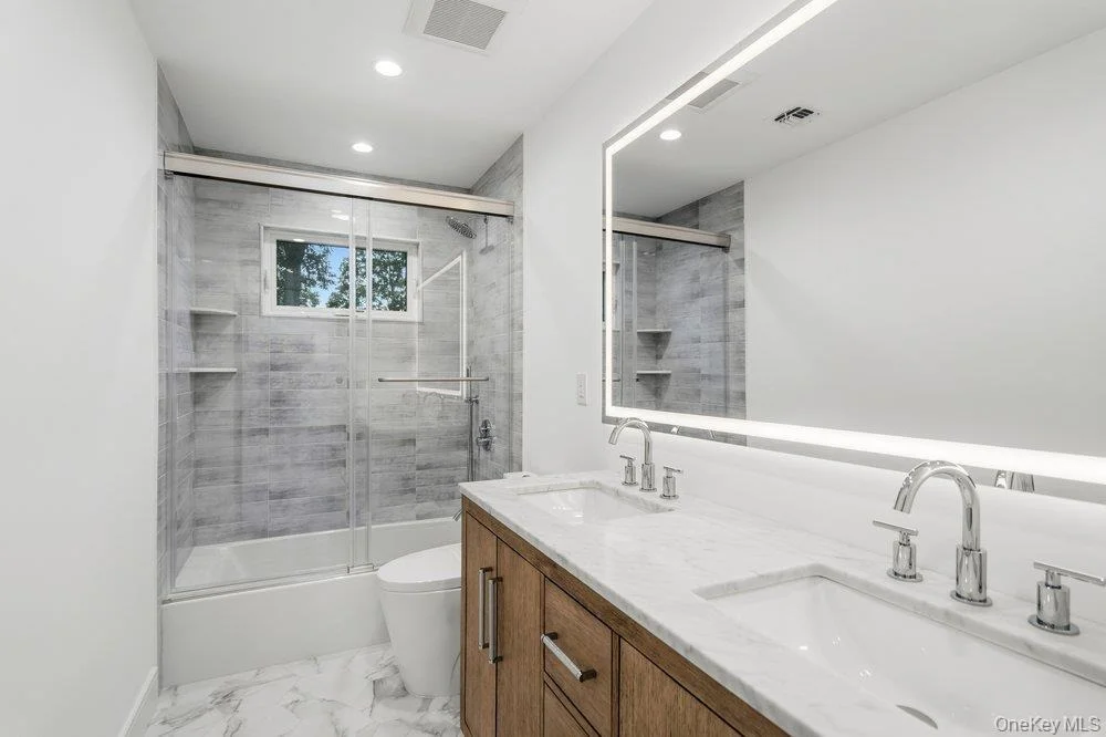 Photo of 93 Morton Boulevard