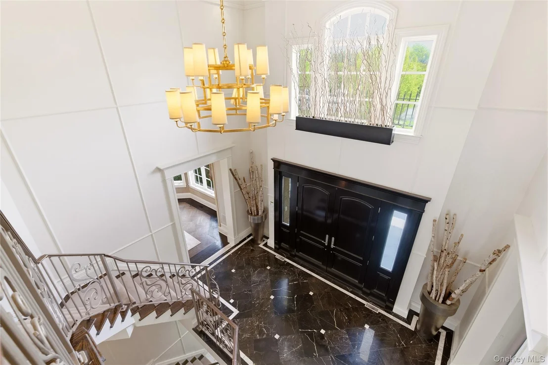 Photo of 6 Evergreen Way
