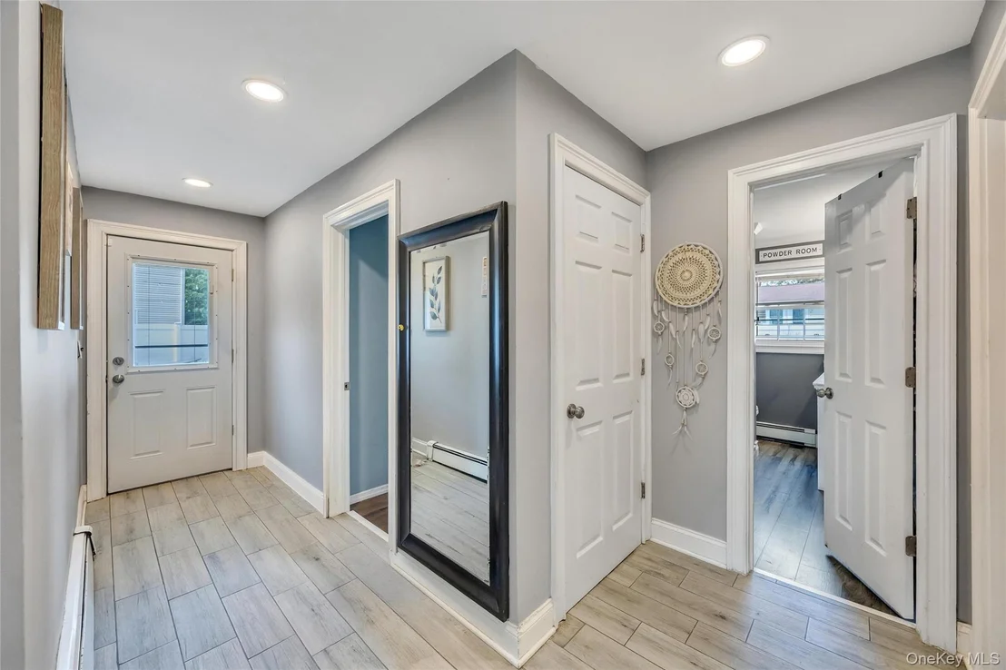 Photo of 115 Dahlia Drive