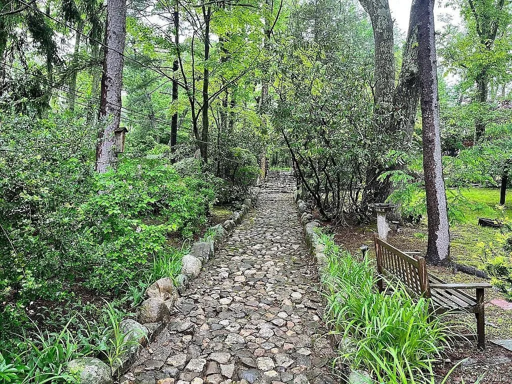 Photo of 27 Maple Trail