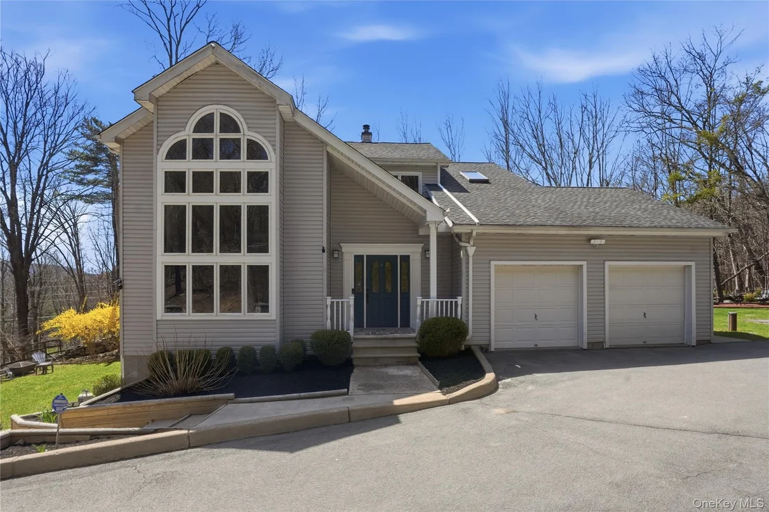 Photo of 9 Rustic Hills Road