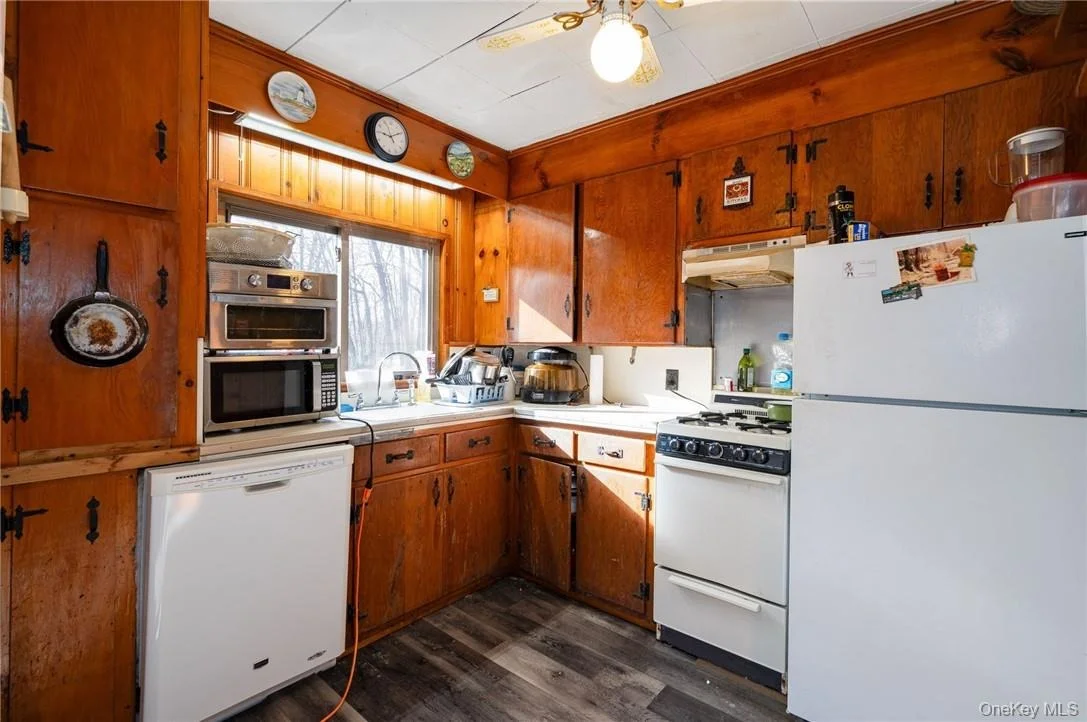 Photo of 802 Forest Glen Road
