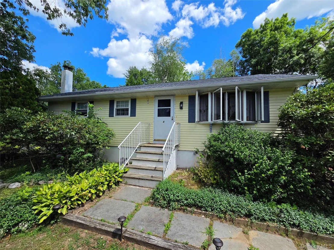 Photo of 4 Pinegrove Drive
