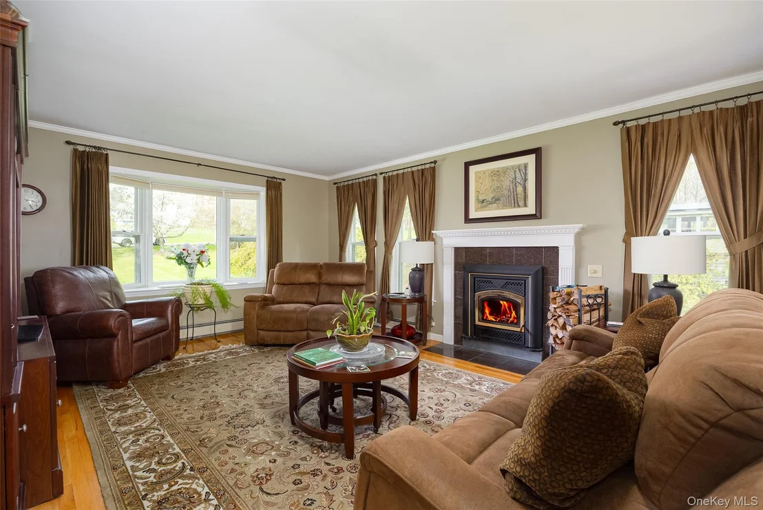 Photo of 102 Beaver Road