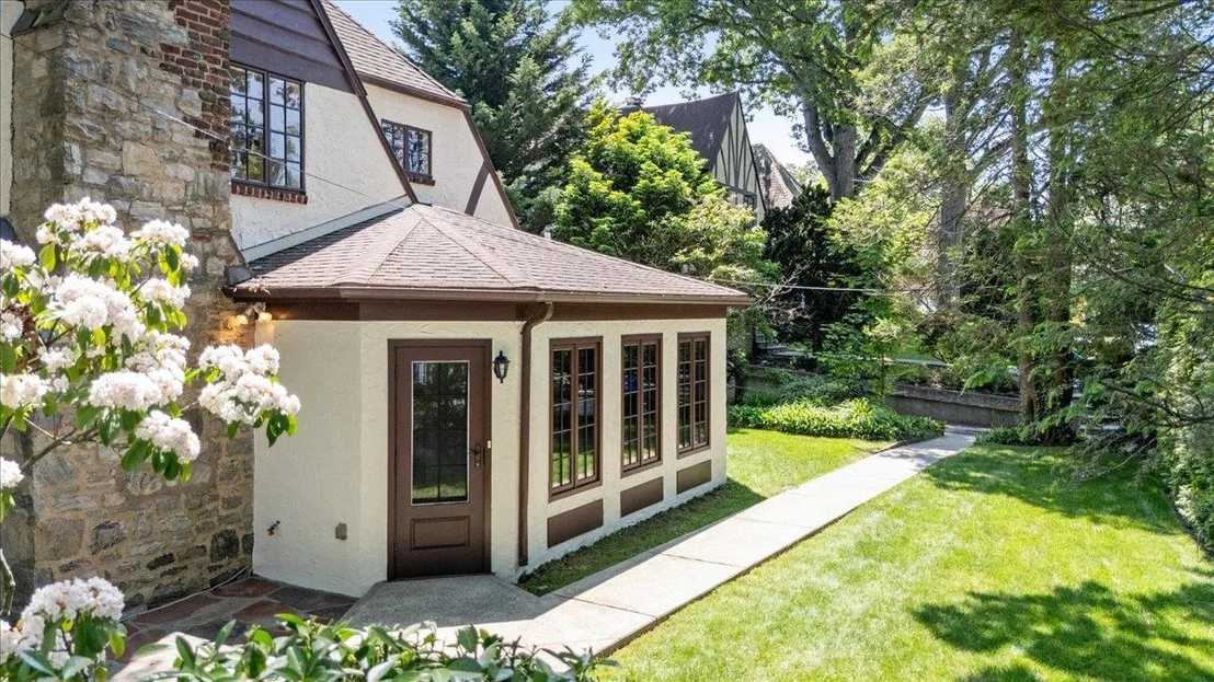 Photo of 60 Echo Lane