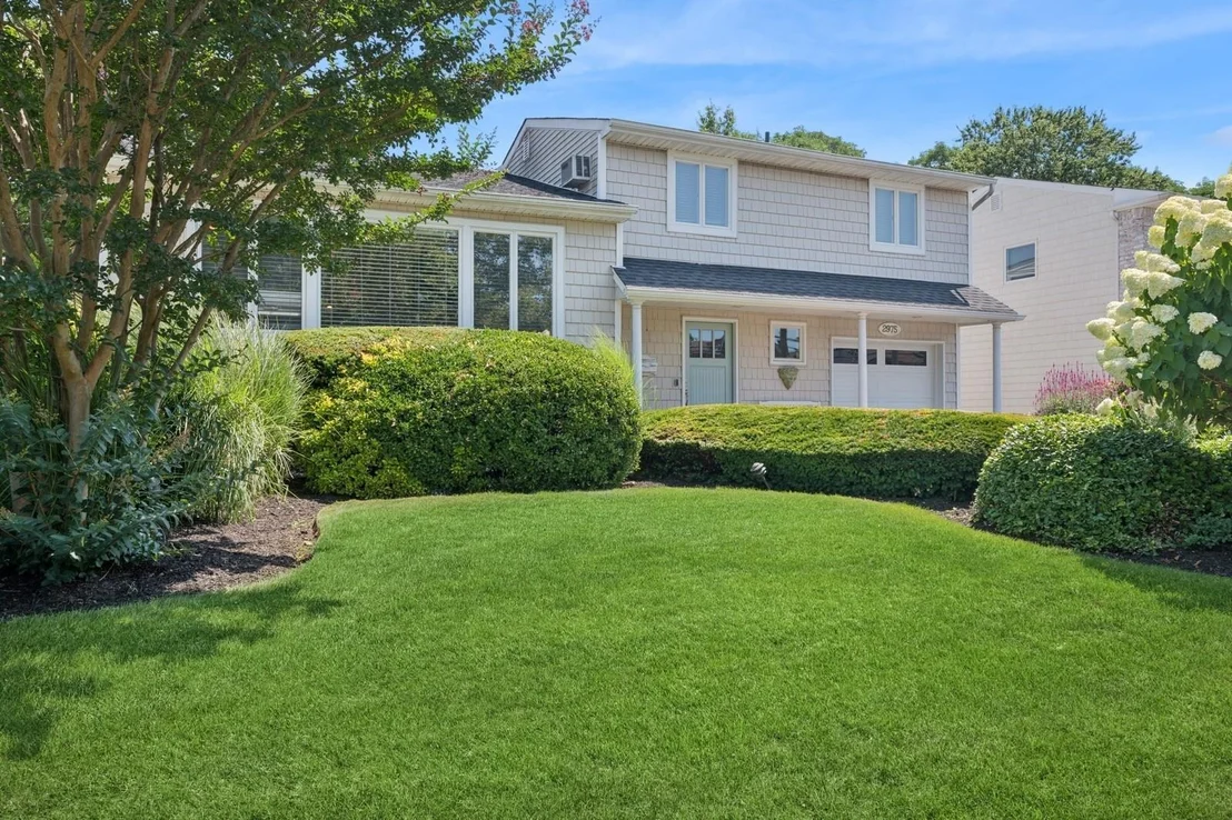 Photo of 2975 Susan Road
