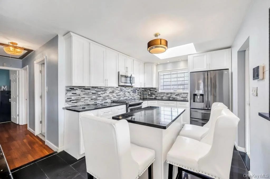 Photo of 488 Pershing Blvd