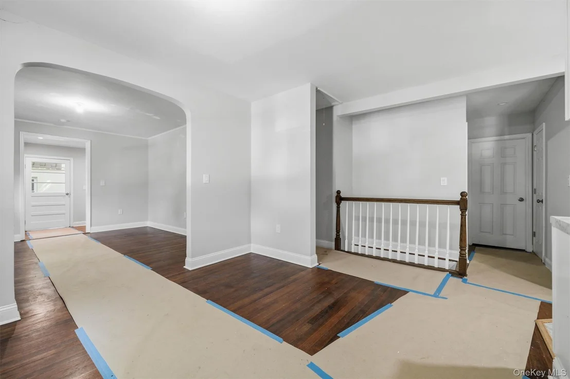 Photo of 669 N Division Street