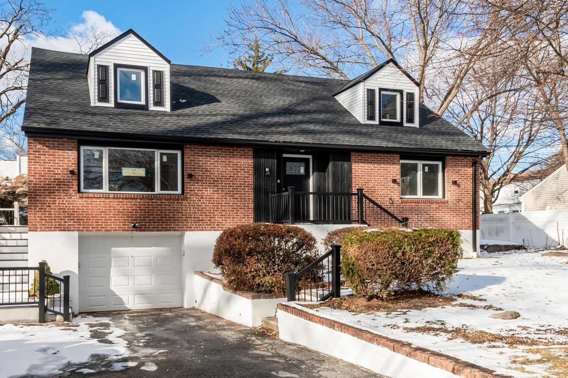 Photo of 38 Avondale Road