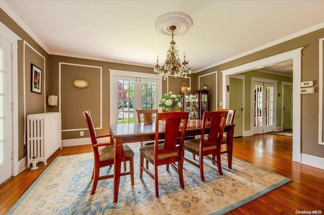 Photo of 238 Bay Avenue