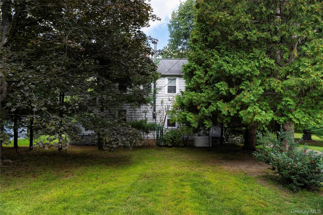 Photo of 24 Grassi Lane