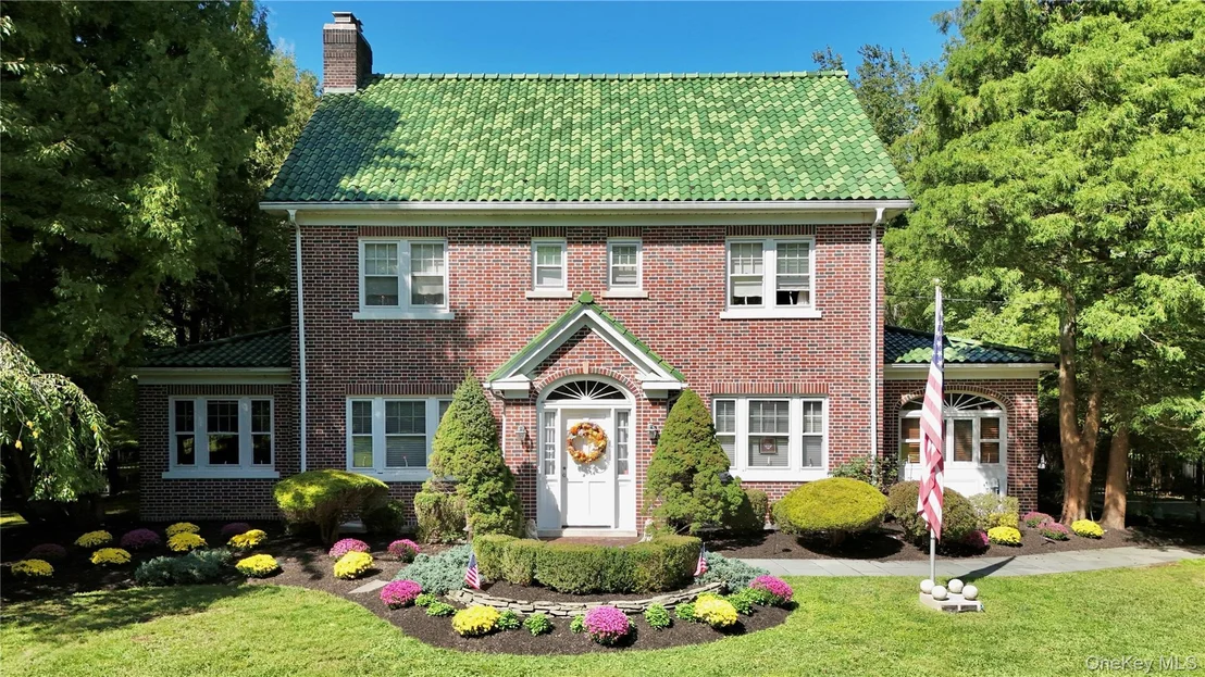 Photo of 20 Demarest Avenue