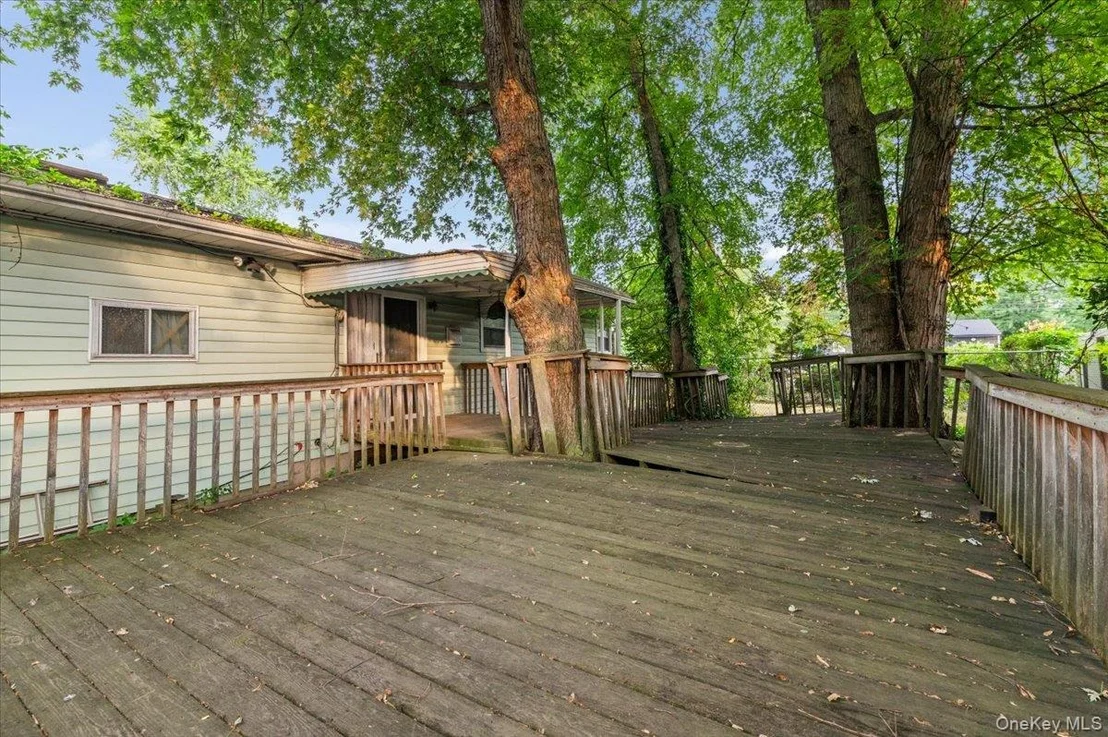 Photo of 1680 Pine Acres Boulevard