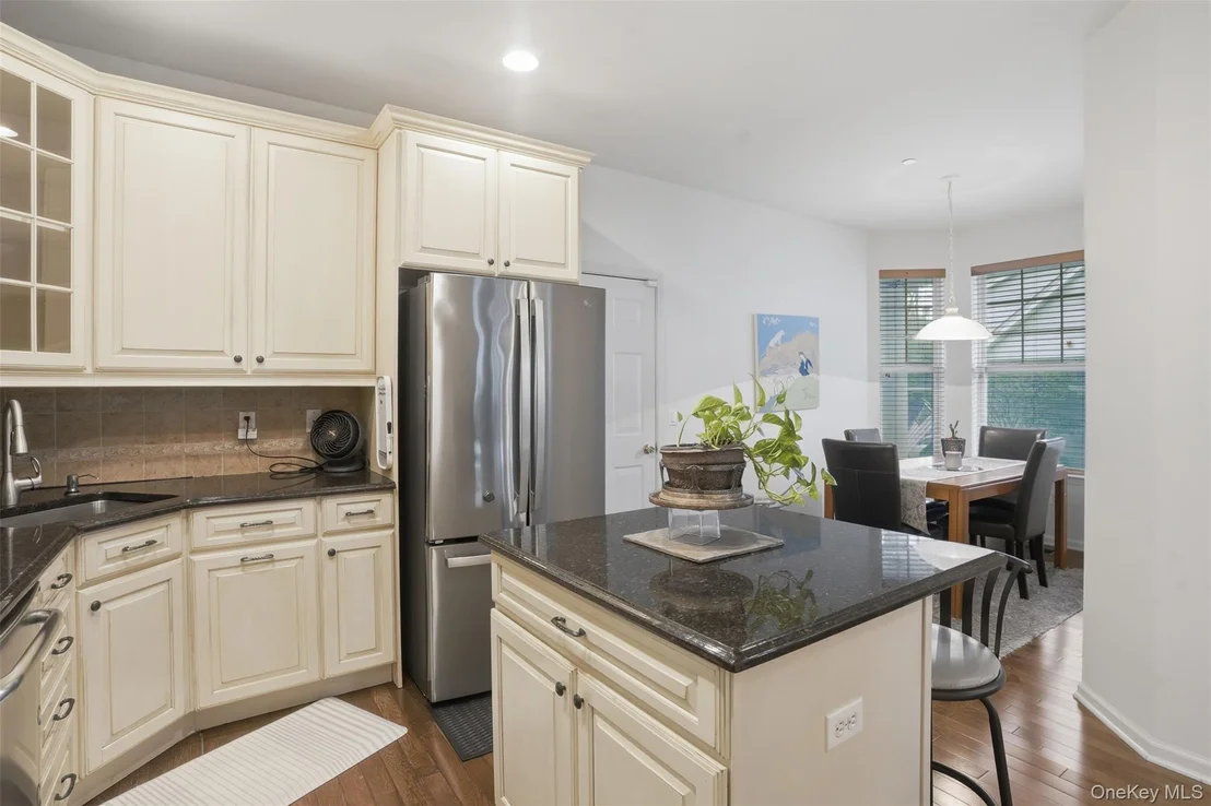Photo of 136 Hudson Pointe Drive