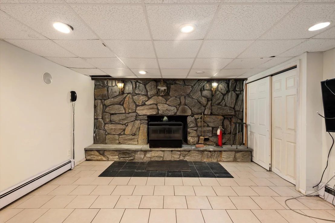 Photo of 696 Madison Avenue