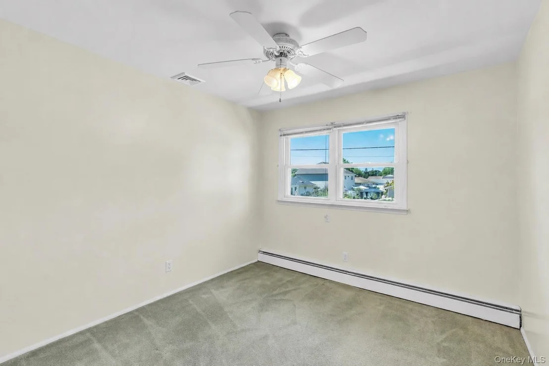 Photo of 258 Lafayette Road