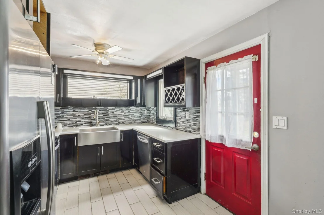 Photo of 12 Highview Avenue