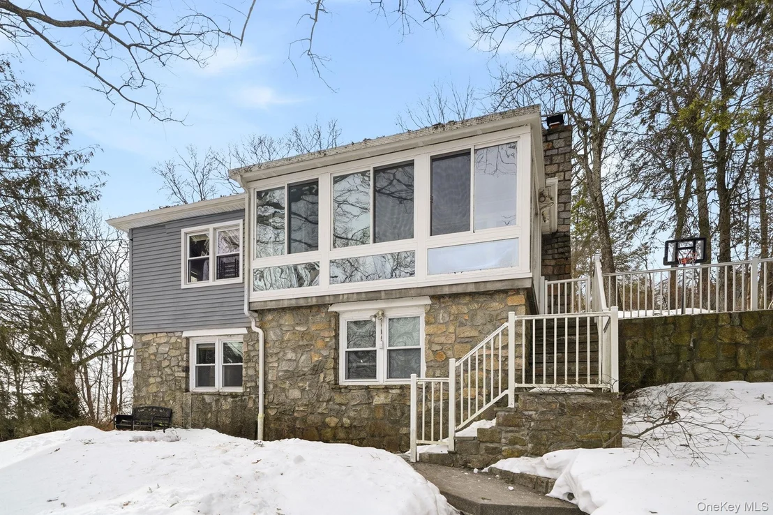 Photo of 718 Hill Drive