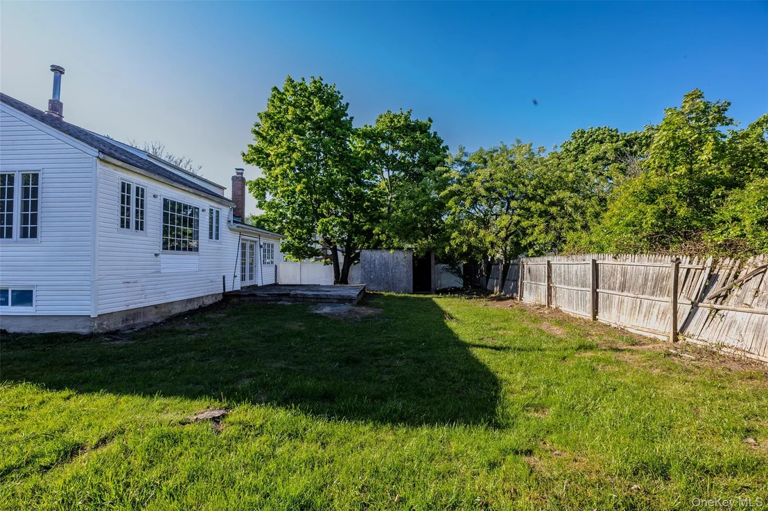 Photo of 147 Branch Avenue
