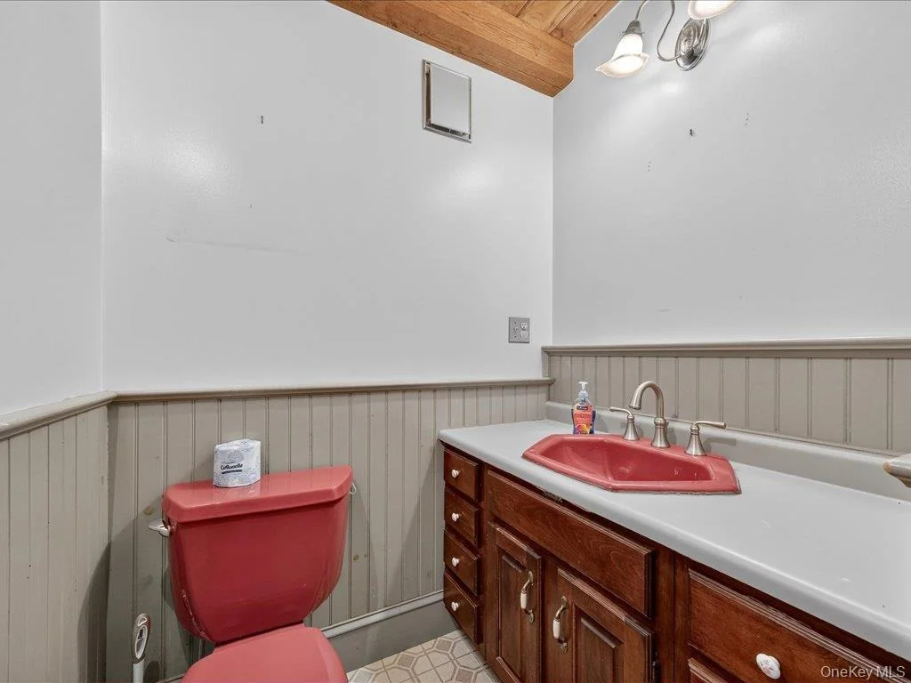 Photo of 121 Valley Farm Road