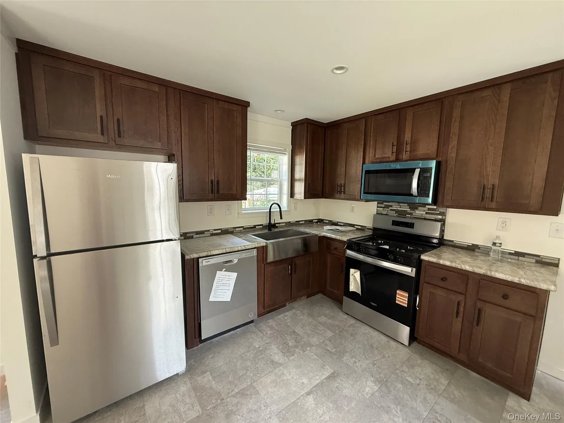 Photo of 117 Forest Park (aka Hubert St)