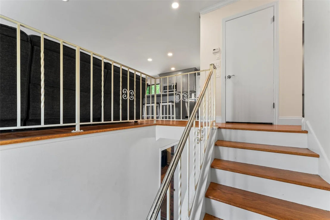 Photo of 47 Riverside Road