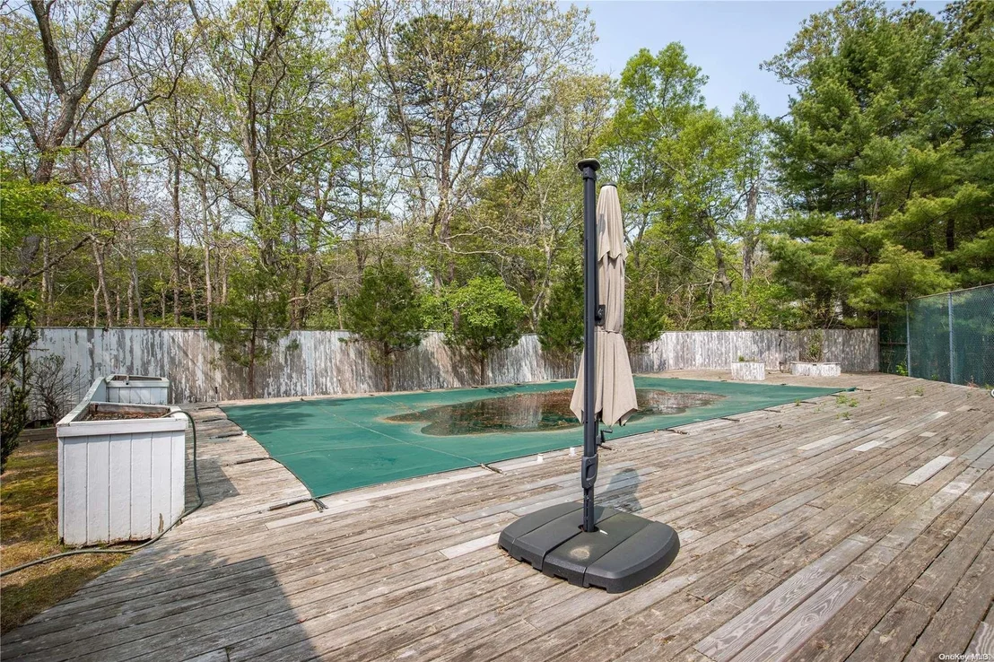 Photo of 20 Midhampton Avenue