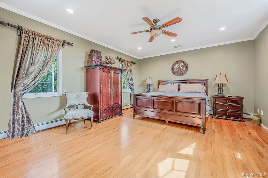 Photo of 122 Southern Parkway
