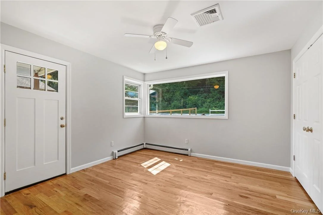 Photo of 448 Sprout Brook Road
