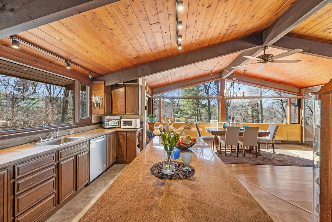 Photo of 43 Snake Hill Road