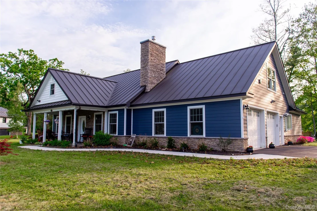 Photo of 155 Willow Tree Road