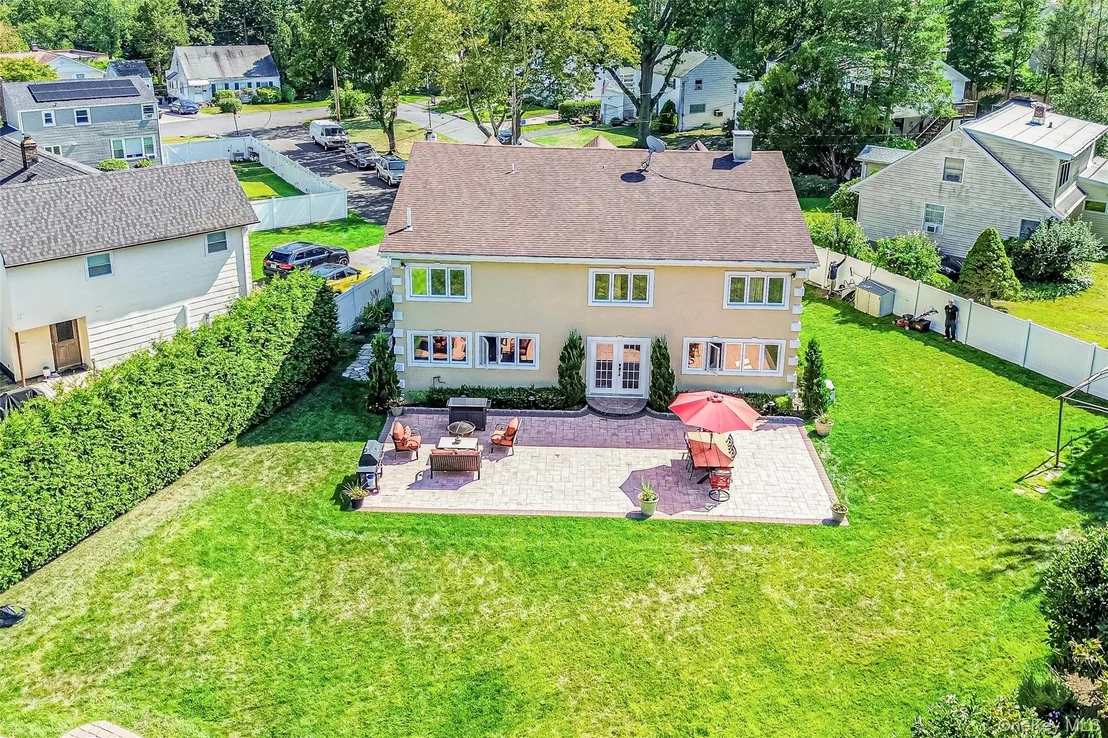 Photo of 397 Concord Road