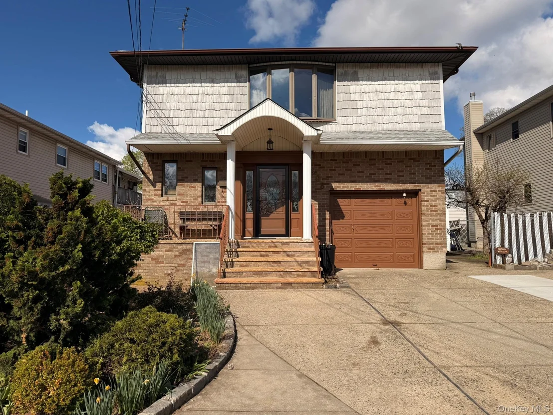Photo of 208 Doris Avenue