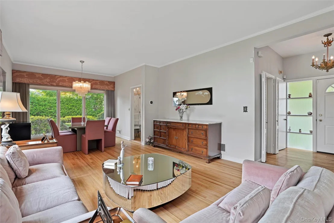Photo of 11 Maplemoor Lane