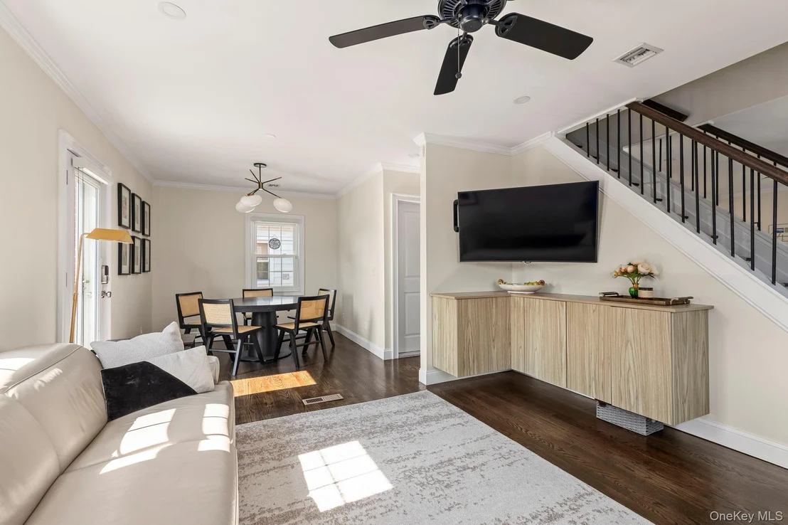 Photo of 80 Central Boulevard