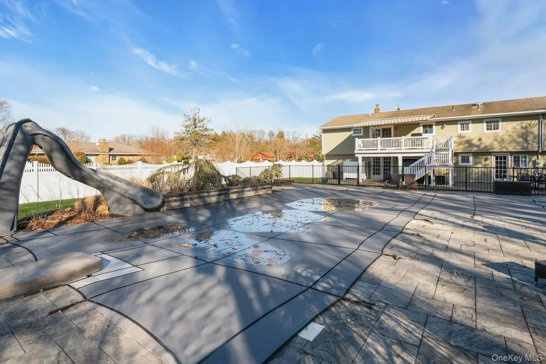Photo of 108 Hayrick Lane