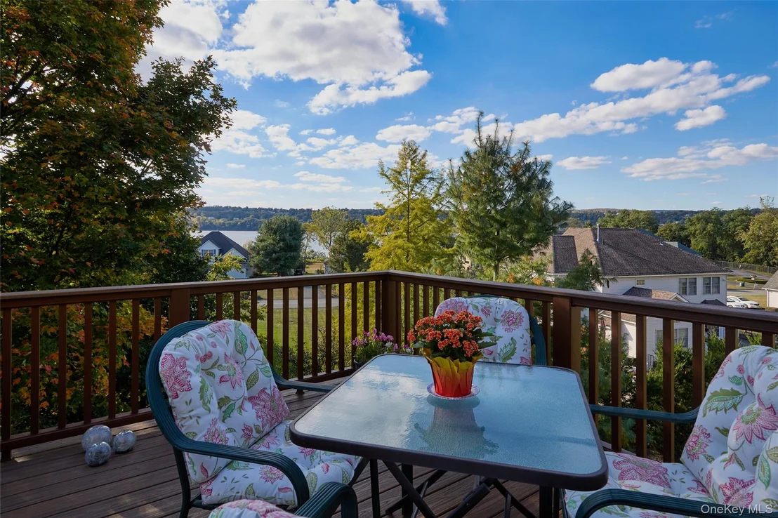 Photo of 25 Alta Drive
