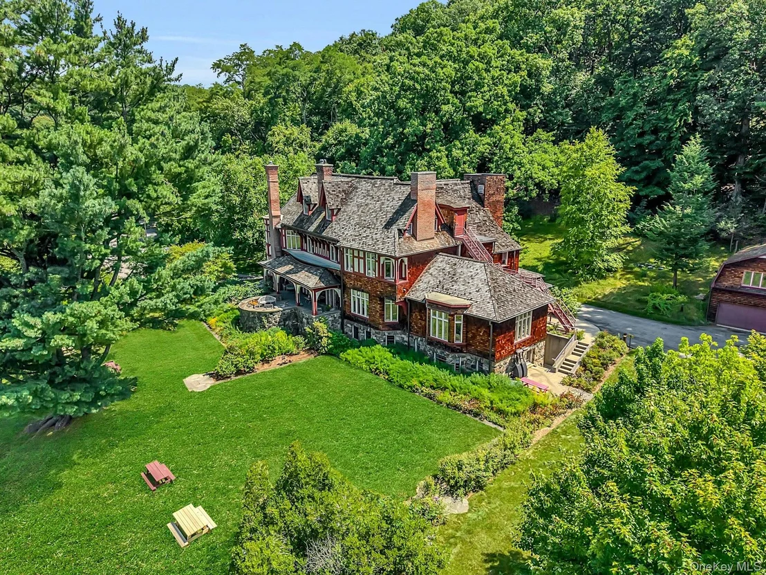 Photo of 20 Nazareth Way