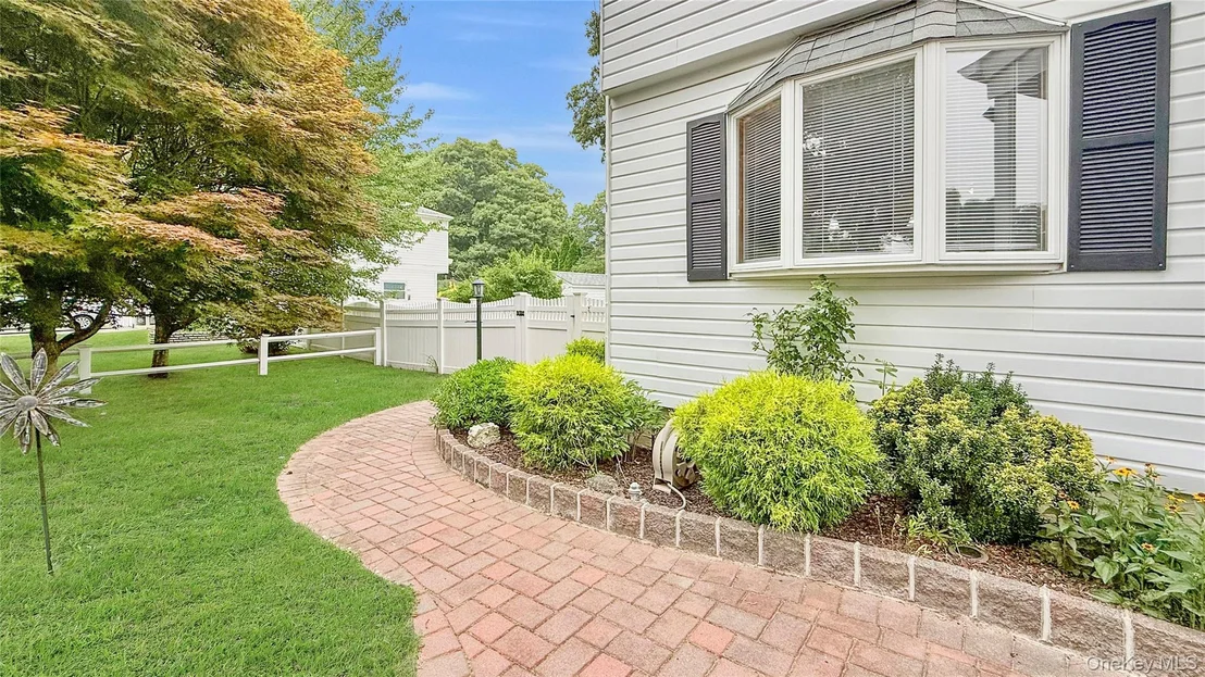 Photo of 37 Hampton Avenue